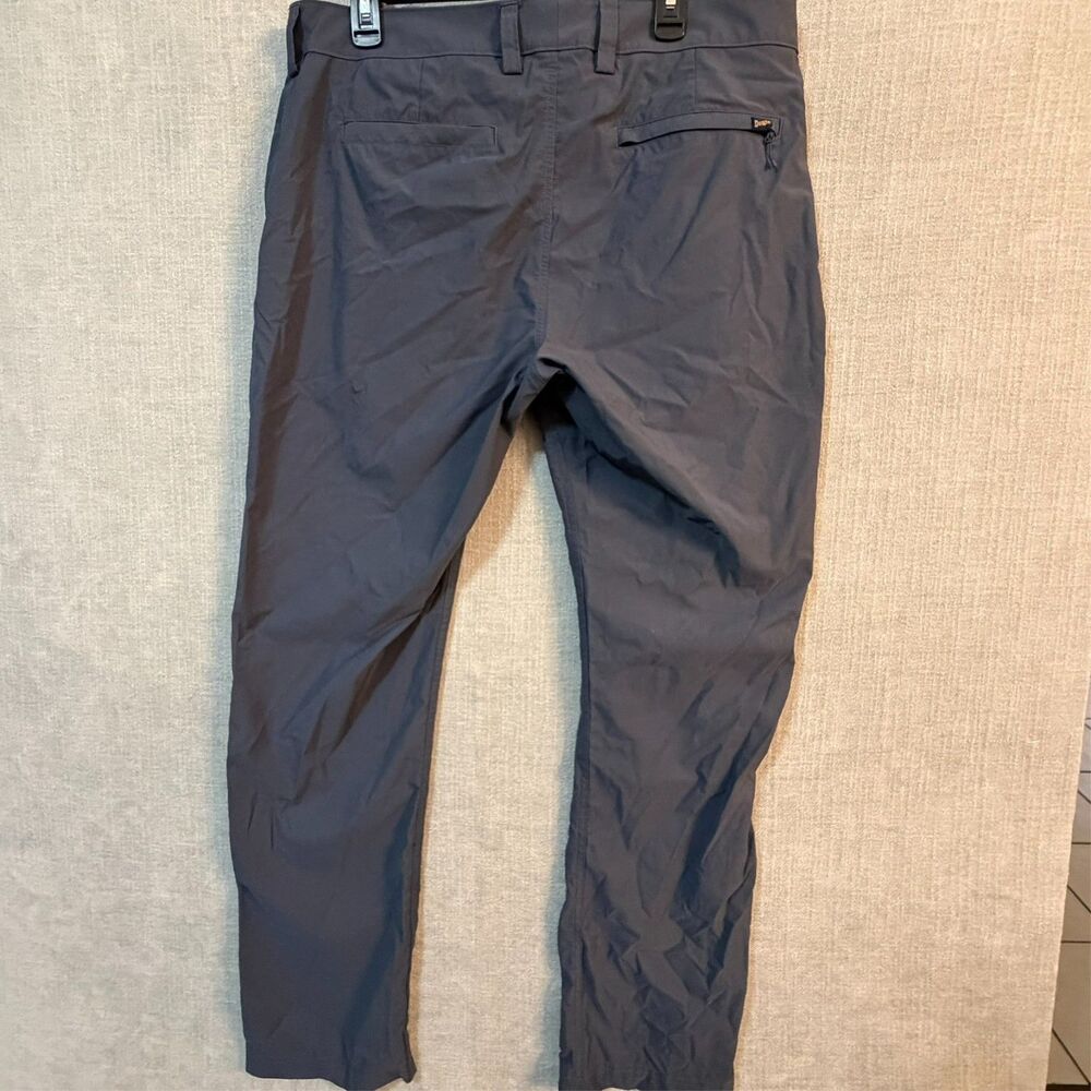 Duluth Trading Mens Armachillo Standard Fit Chino Pants Size 38X34 Hiking Travel - Picture 9 of 9